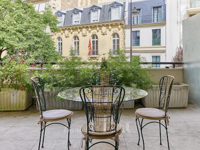 Vente Appartement 6 pièces 141.53 m2 Paris 16ème