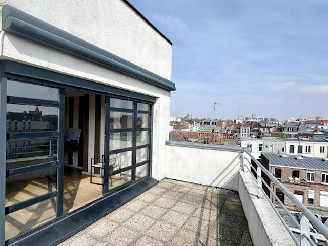 Vente Appartement 6 pièces 142 m2 Lille