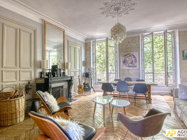 Vente Appartement 6 pièces 147 m2 Versailles