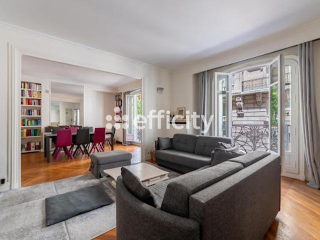Vente Appartement 6 pièces 150.17 m2 Paris 16ème