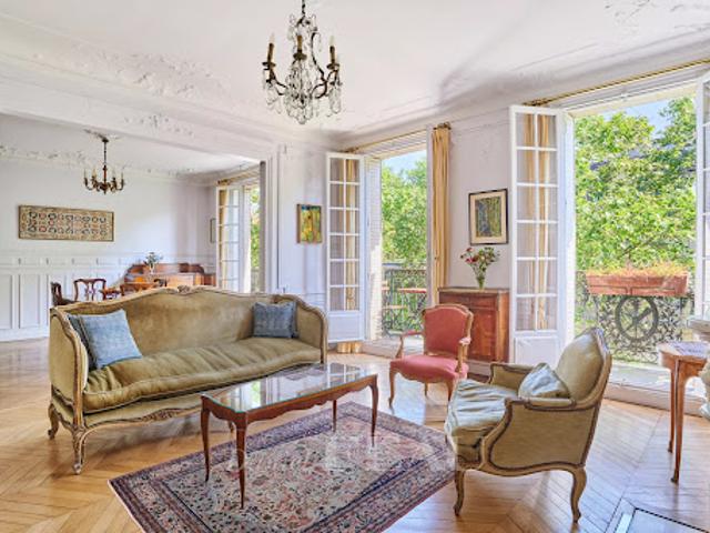 Vente Appartement 6 pièces 150.5 m2 Paris 7ème