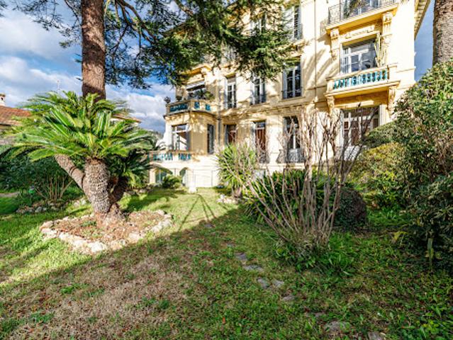 Vente Appartement 6 pièces 154.28 m2 Nice