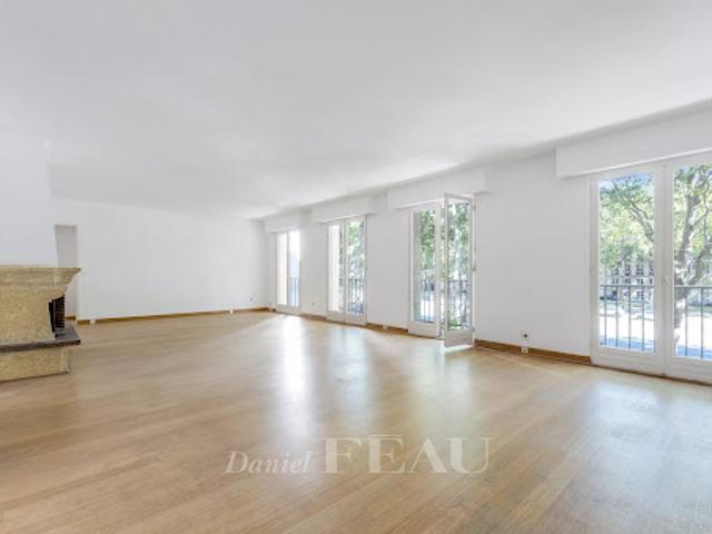 Vente Appartement 6 pièces 155 m2 Versailles