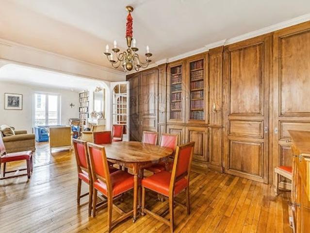 Vente Appartement 6 pièces 156 m2 Paris 7ème