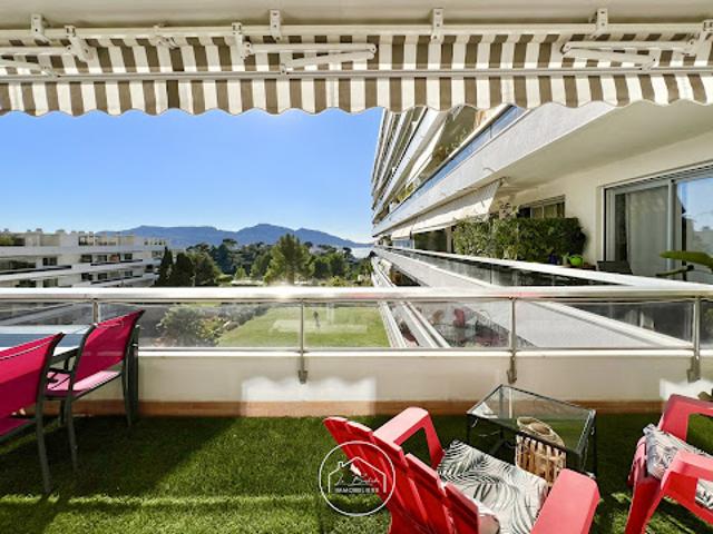 Vente Appartement 6 pièces 161 m2 Marseille 8ème