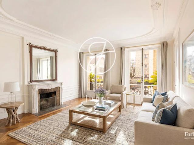 Vente Appartement 6 pièces 162.73 m2 Paris 16ème