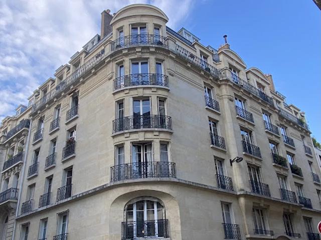 Vente Appartement 6 pièces 165.31 m2 Paris 16ème