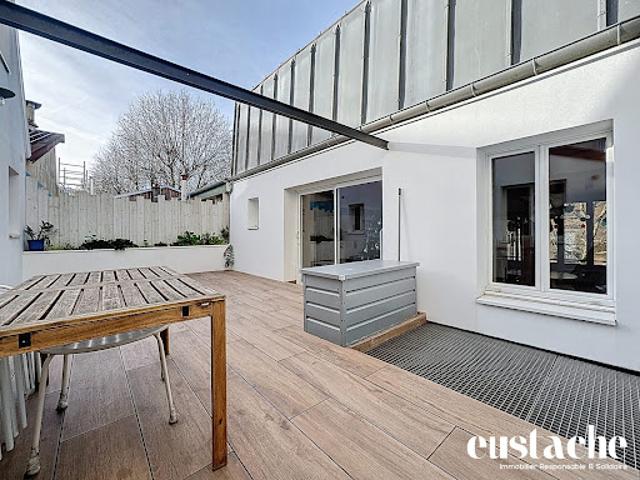 Vente Appartement 6 pièces 166 m2 Les Lilas