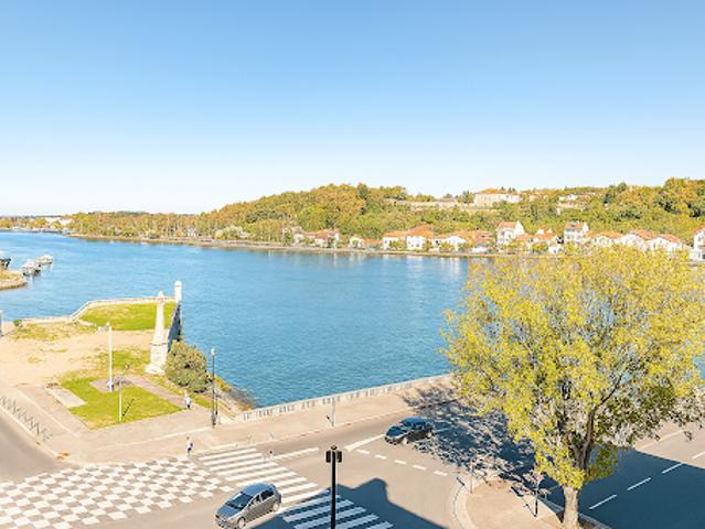 Vente Appartement 6 pièces 167 m2 Bayonne
