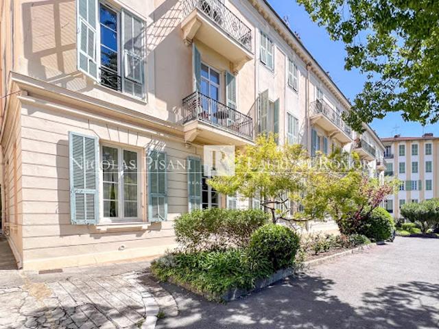 Vente Appartement 6 pièces 167 m2 Nice
