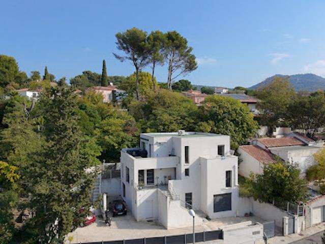 Vente Appartement 6 pièces 168.4 m2 Marseille 11ème