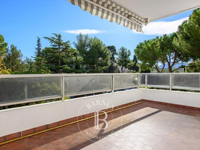 Vente Appartement 6 pièces 170 m2 Marseille 8ème