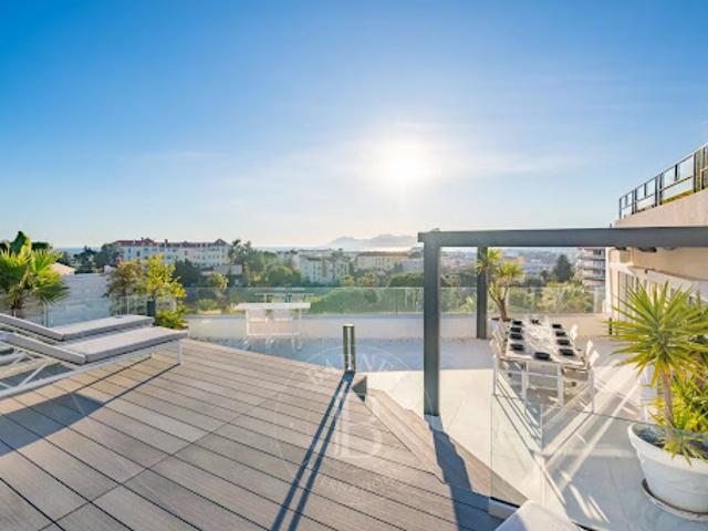 Vente Appartement 6 pièces 175.27 m2 Cannes