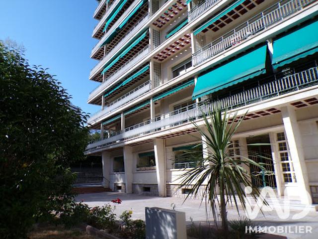 Vente Appartement 6 pièces 176 m2 Marseille 8ème