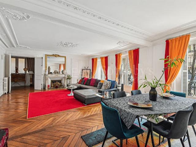 Vente Appartement 6 pièces 176 m2 Paris 10ème