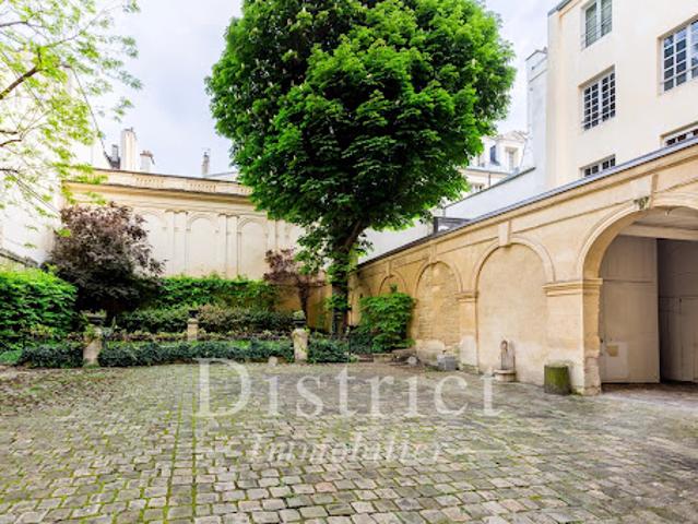 Vente Appartement 6 pièces 180.3 m2 Paris 4ème