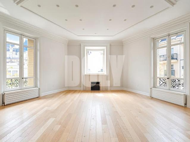 Vente Appartement 6 pièces 181 m2 Paris 16ème