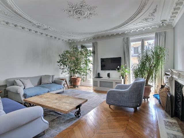 Vente Appartement 6 pièces 182.1 m2 Paris 8ème