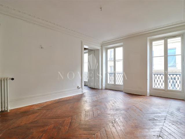 Vente Appartement 6 pièces 186 m2 Paris 10ème