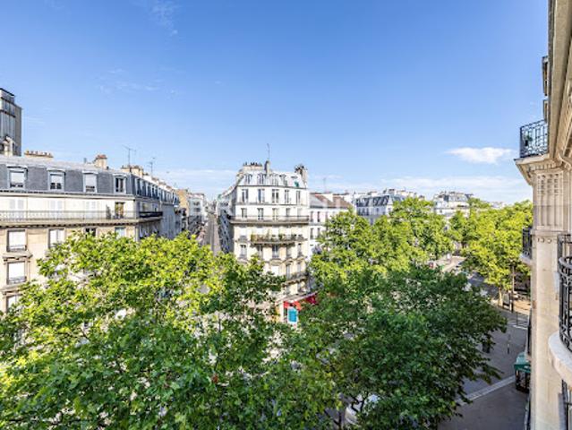 Vente Appartement 6 pièces 187.6 m2 Paris 11ème