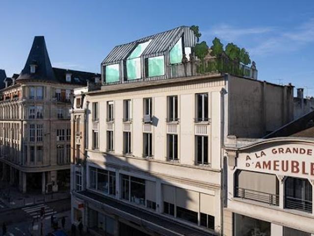 Vente Appartement 6 pièces 191.8 m2 Reims