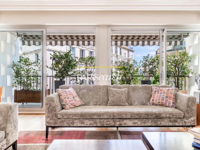 Vente Appartement 6 pièces 191 m2 Paris 16ème