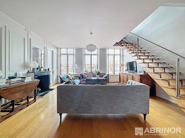 Vente Appartement 6 pièces 193.3 m2 Lille