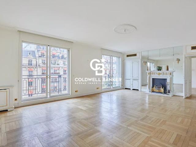Vente Appartement 6 pièces 193.6 m2 Paris 8ème