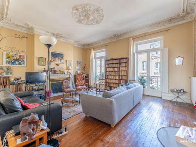 Vente Appartement 6 pièces 208 m2 Bordeaux