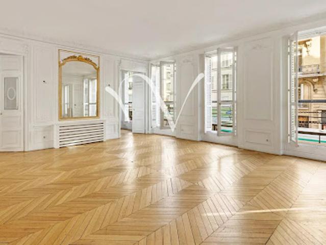 Vente Appartement 6 pièces 213.86 m2 Paris 8ème