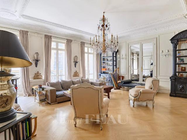 Vente Appartement 6 pièces 215.04 m2 Paris 16ème