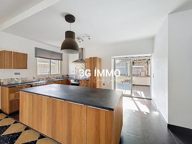 Vente Appartement 6 pièces 216 m2 Beziers