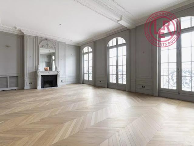 Vente Appartement 6 pièces 224.05 m2 Paris 16ème
