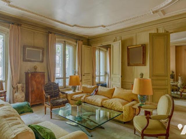 Vente Appartement 6 pièces 230.39 m2 Paris 7ème