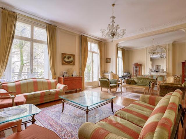 Vente Appartement 6 pièces 259.61 m2 Paris 17ème
