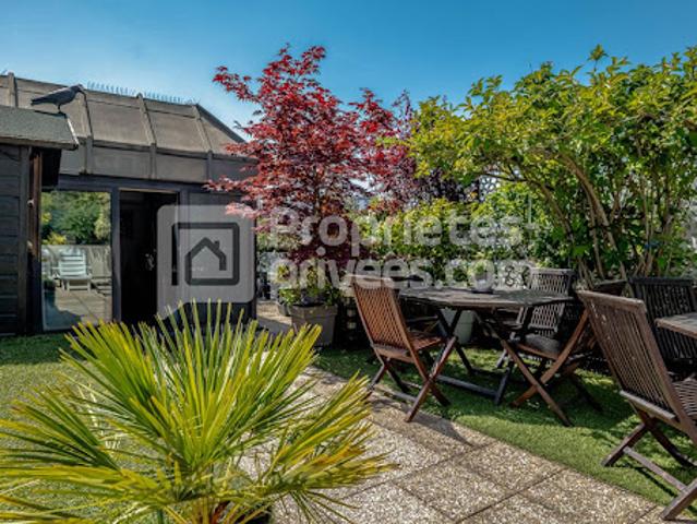 Vente Appartement 6 pièces 263.92 m2 Suresnes