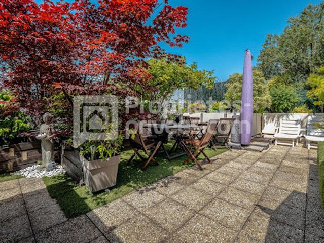 Vente Appartement 6 pièces 263.92 m2 Suresnes