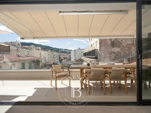 Vente Appartement 6 pièces 275.13 m2 Sète