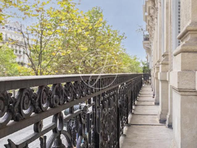 Vente Appartement 6 pièces 323.13 m2 Paris 17ème
