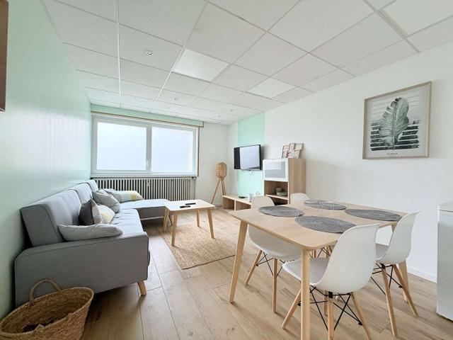 Vente appartement 6 pièces Laval Hilard 53