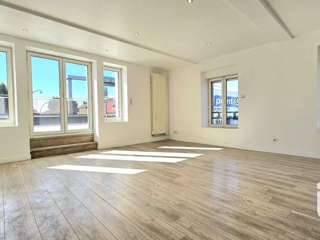 Vente appartement 6 pièces Prix lès Mézières 08
