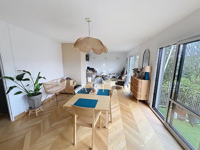 Vente Appartement 7 pièces 121 m2 Sceaux