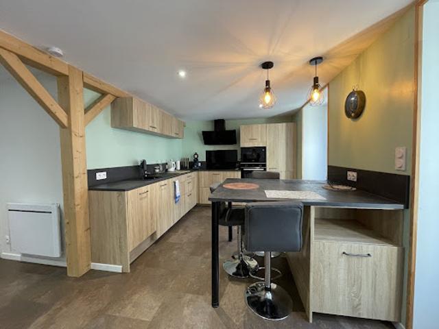Vente Appartement 7 pièces 131.35 m2 Vic sur Cère