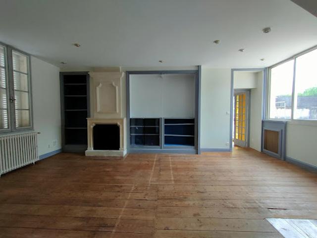 Vente Appartement 7 pièces 141 m2 Cognac