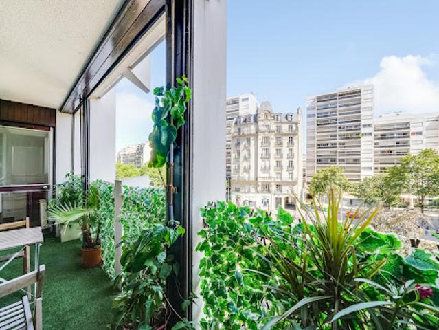 Vente Appartement 7 pièces 152.57 m2 Paris 15ème