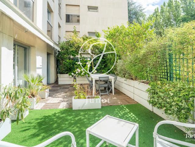 Vente Appartement 7 pièces 154.9 m2 Neuilly sur Seine
