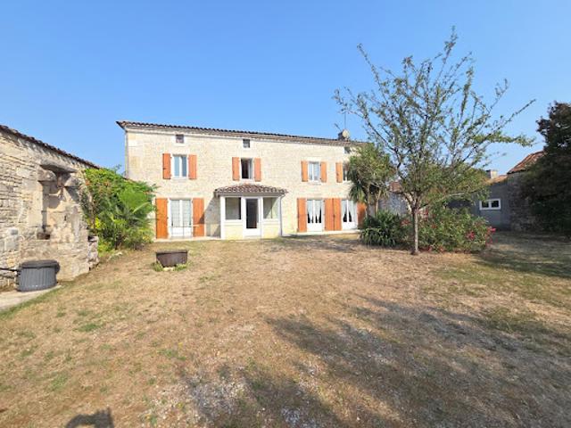 Vente Appartement 7 pièces 158 m2 Chassors