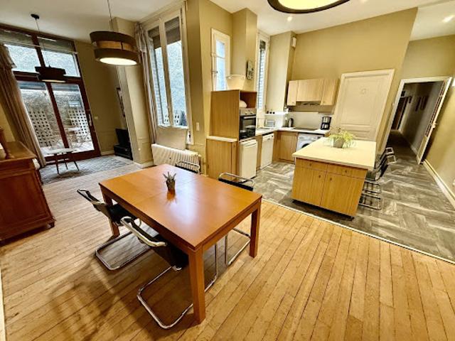 Vente Appartement 7 pièces 159 m2 Reims