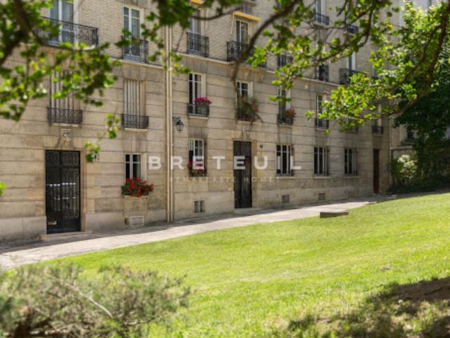 Vente Appartement 7 pièces 166.38 m2 Paris 16ème