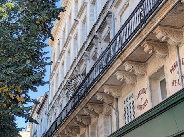 Vente Appartement 7 pièces 168 m2 Bordeaux